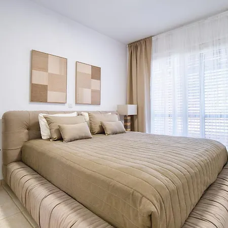Mandria Gardens 2 Bed Appartement Paphos